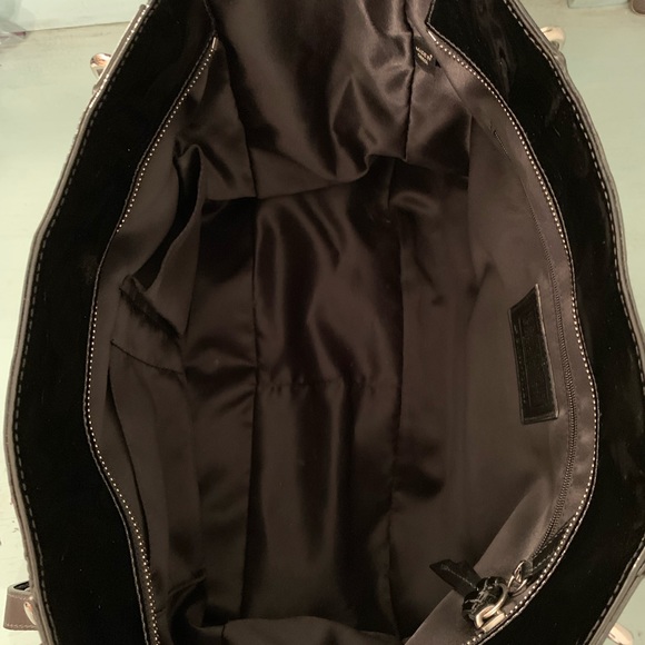 COACH signature patent leather bag - Picture 5 of 5